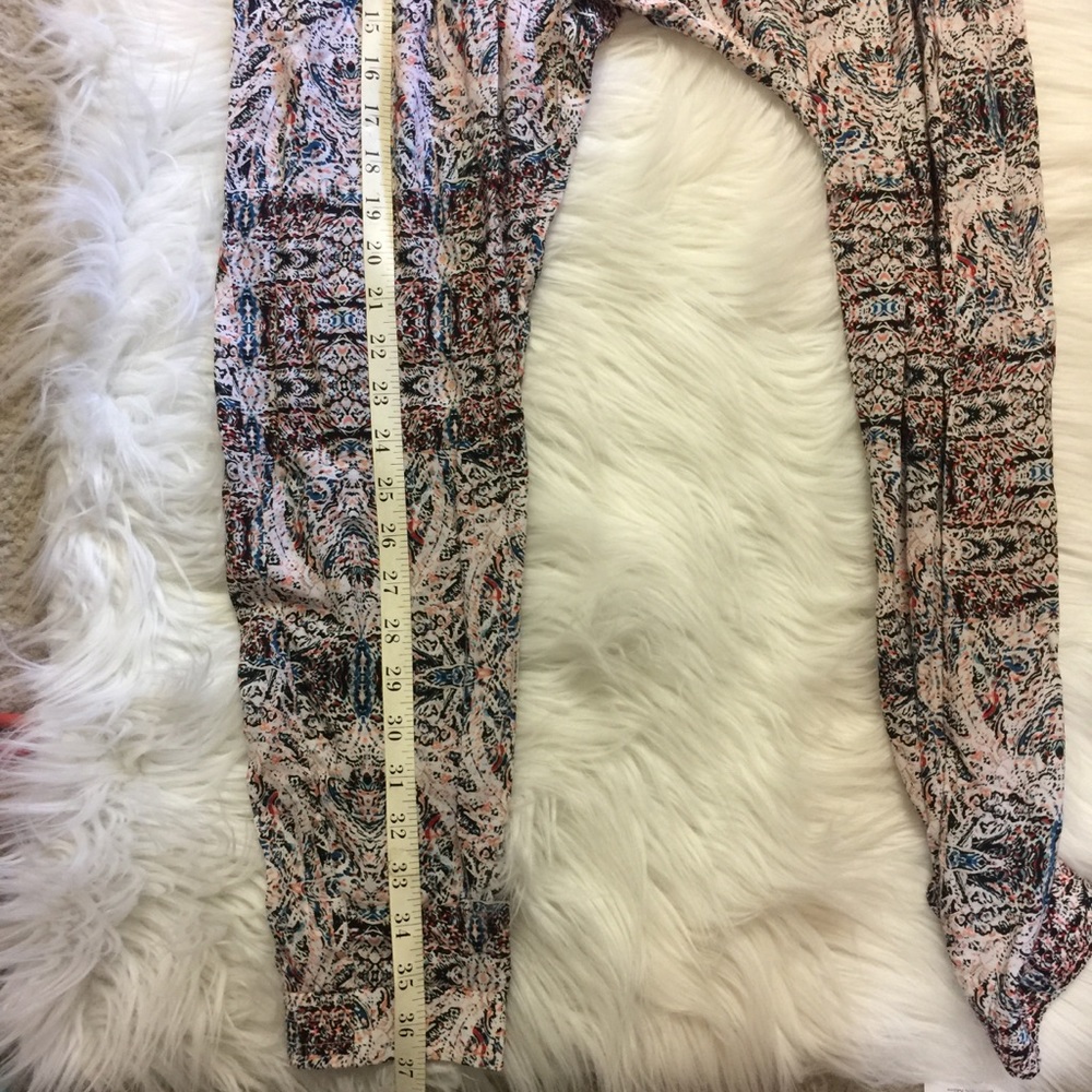 Nwot Bcbgeneration Trendy Pattern Pants - image 5